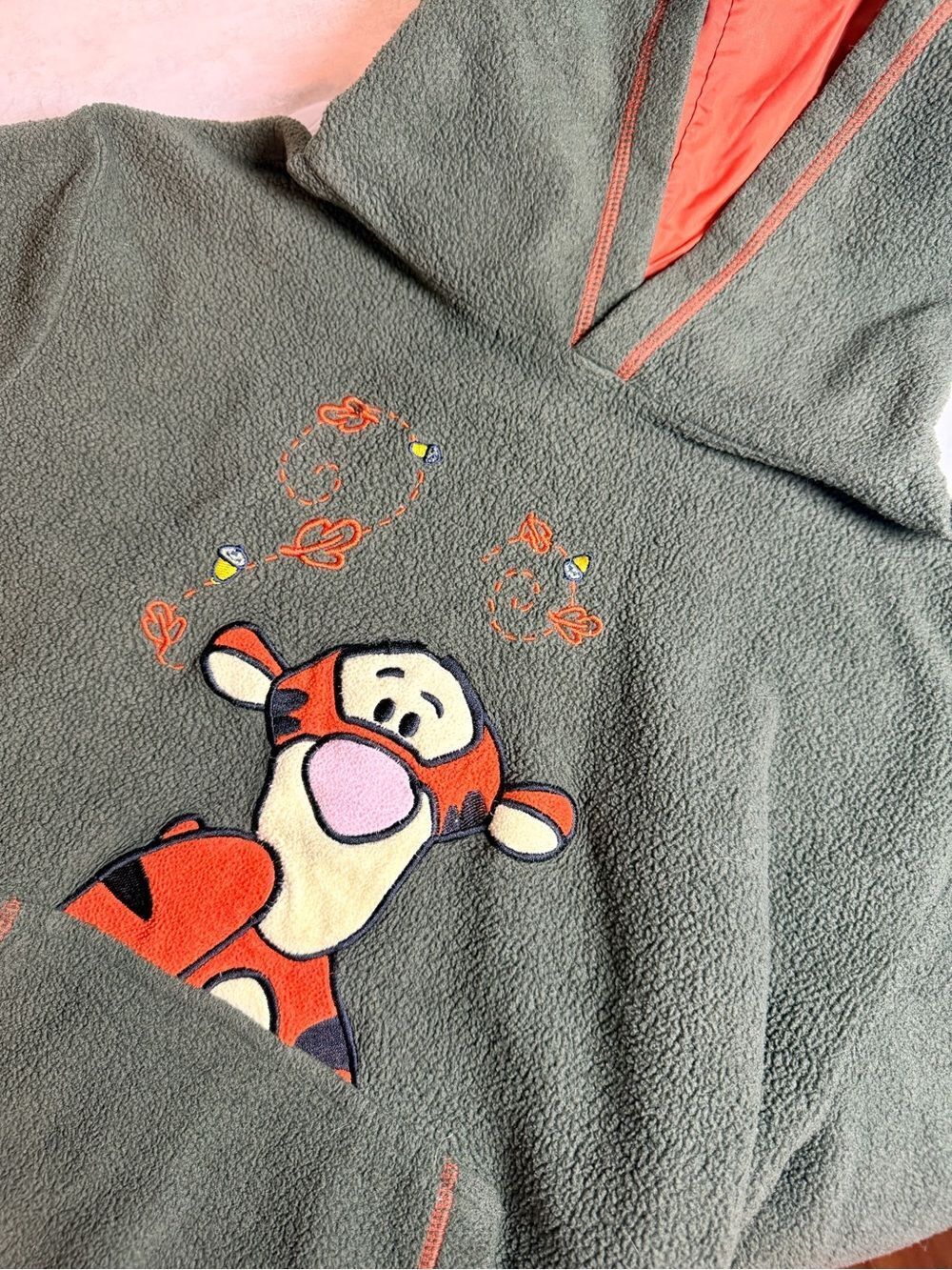 Vintage Disney Pooh Tigger Fleece Hoodie Sweatshirt Medium Olive Green Unisex